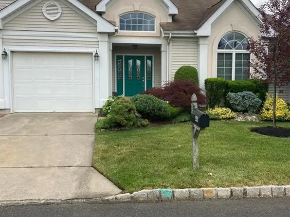 46 Chichester Rd, Monroe Township, NJ 08831