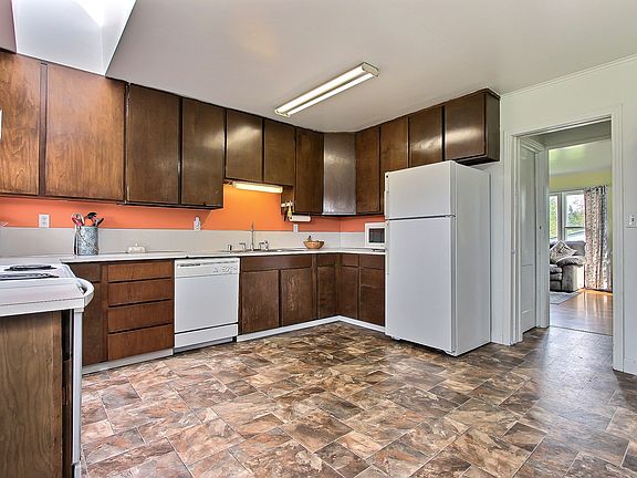 2nd image of 4105 79th Ave SE
