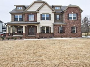 9 Autumn Wood Dr, Cartersville, GA 30120
