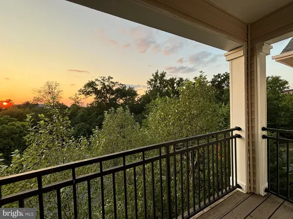 12957 Centre Park Cir APT 410, Herndon, VA 20171