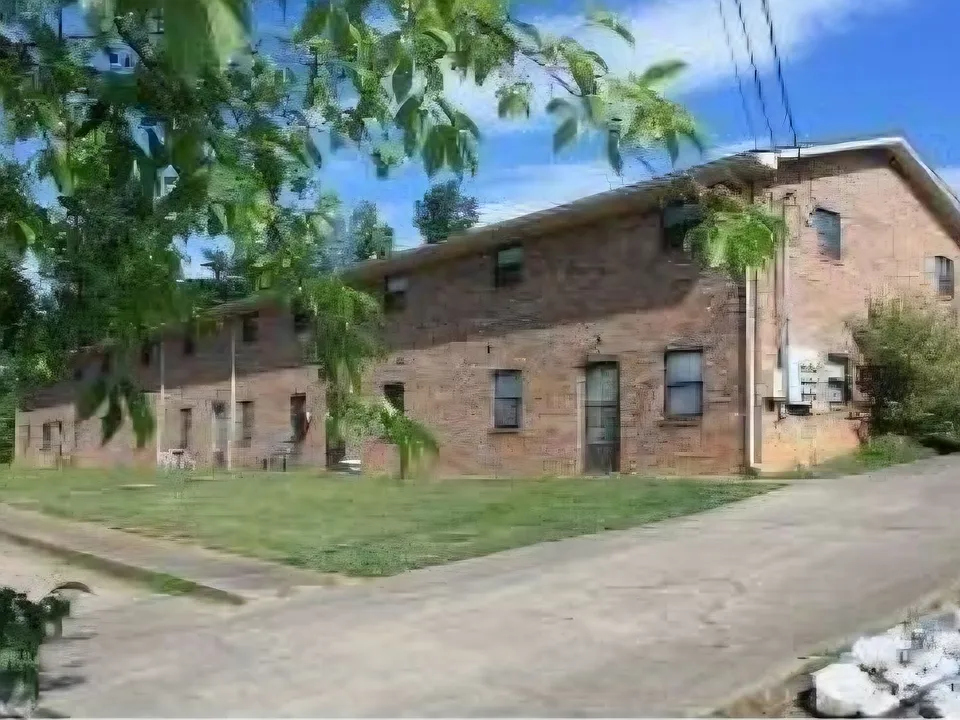 1001 Kiser Blvd #12