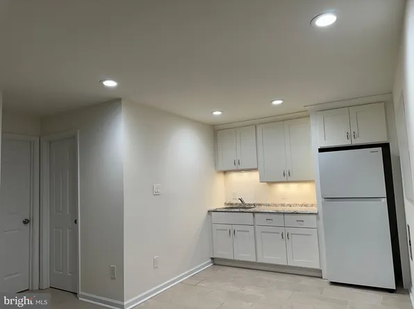 43397 Cloverknoll Ct, Ashburn, VA 20147