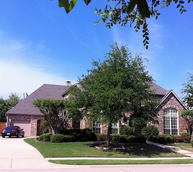 1st image of 1660 Thomas Ln
