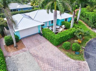 8534 SE Seagrape Way, Hobe Sound, FL 33455