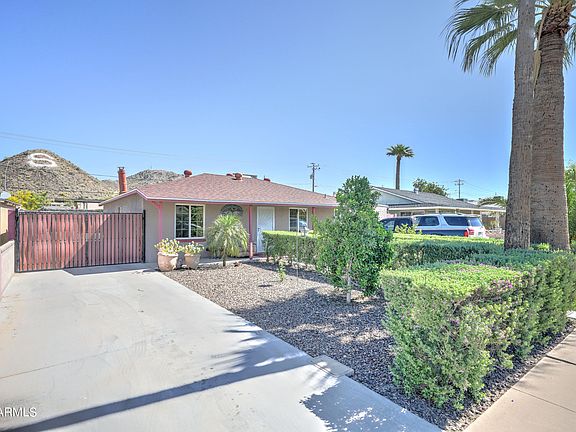 2nd image of 108 W SUNNYSLOPE Lane