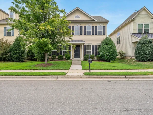 1004 Crinoline Ln, Morrisville, NC 27560