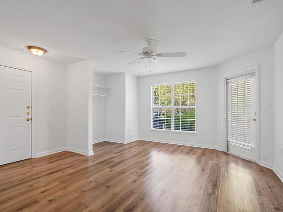 5th image of 135 Mahaffey Dr APT 5105