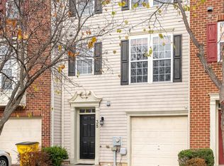 38 Streamside Pl, Falling Waters, WV 25419