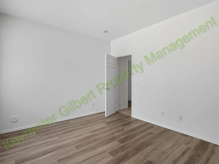 33958 N Barbara Dr — Photo 19