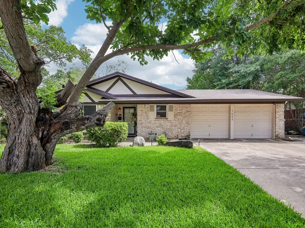 7452 Meadowcrest Dr, Fort Worth, TX 76112