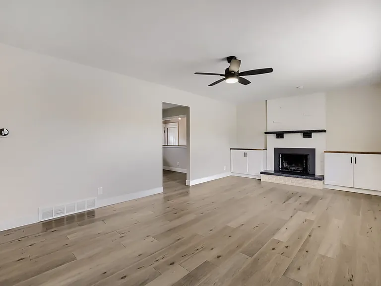 16125 W 13th Pl — Photo 3