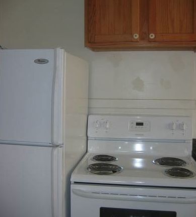 4th image of 1865 Emerson Ave