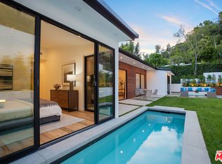 2084 Roscomare Rd, Los Angeles, CA 90077