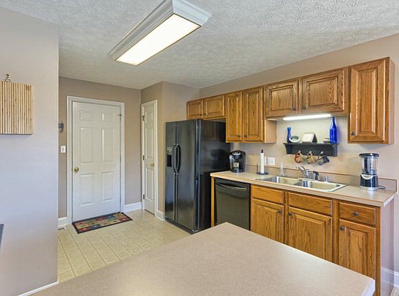 2nd image of 4614 Barrington Pl