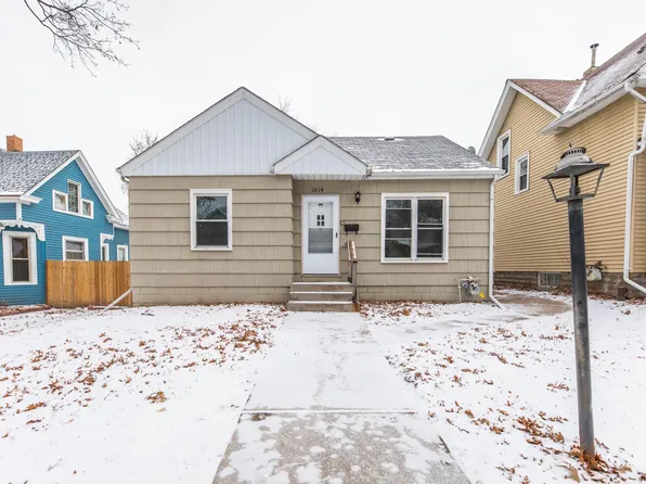 2814 Bryant Ave N, Minneapolis, MN 55411