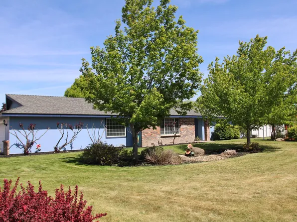 6301 Harlan Dr, Klamath Falls, OR 97603