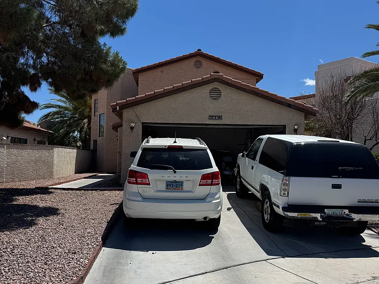 6665 Gatehouse Ln — Photo 16