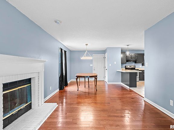5th image of 2421 Mayfair Rd