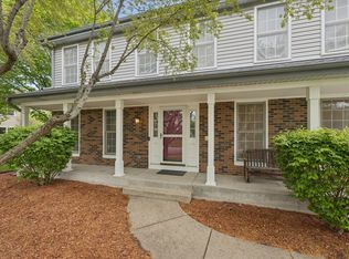 1721 Waverly Ln, Algonquin, IL 60102