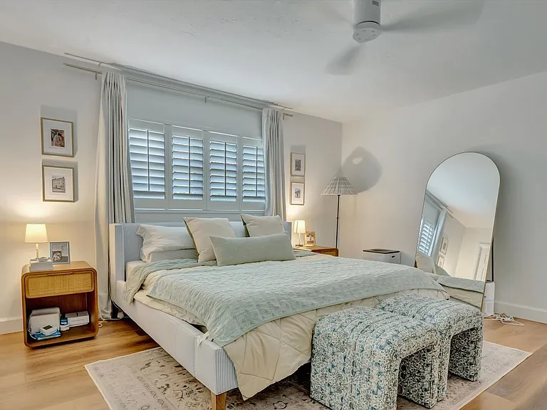 3173 Espanola Dr — Photo 41