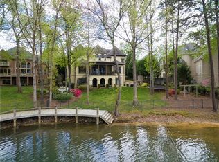 18619 Peninsula Club Dr, Cornelius, NC 28031