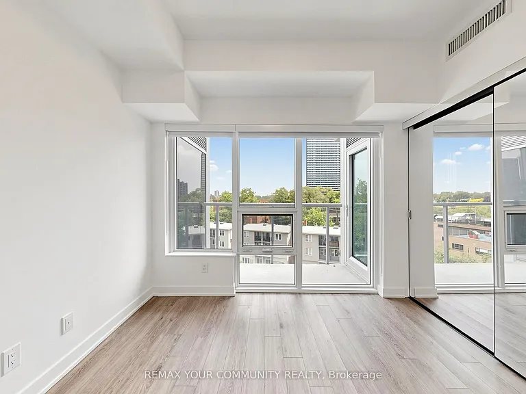 609 Sherbourne St E #507 — Photo 20
