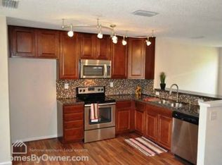 3935 Morning Light Ln, Virginia Beach, VA 23456