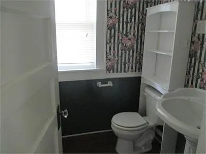203 S Cravens St #1 — Photo 7