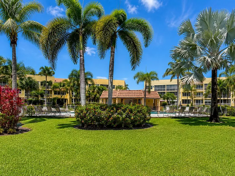 6700 Royal Palm Blvd #210D — Photo 15