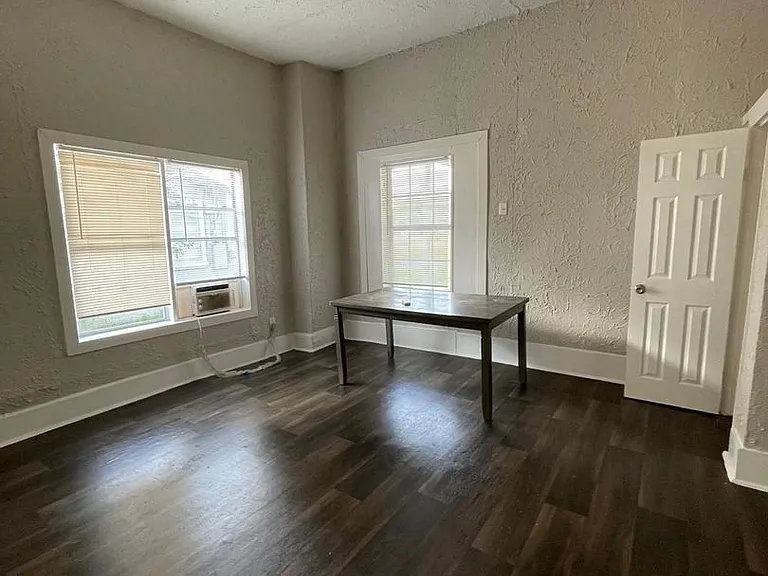 3116 Grand Ave — Photo 4