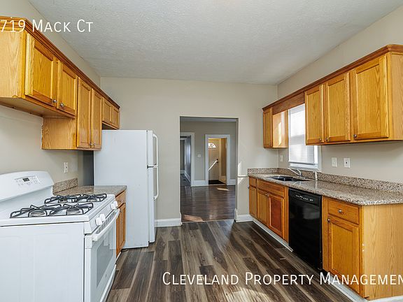 2nd image of 3719 Mack Ave