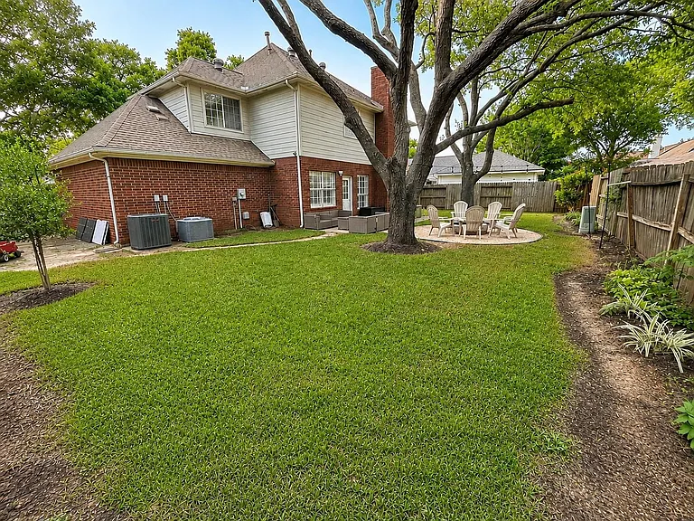 2123 Shadow Park Dr — Photo 14