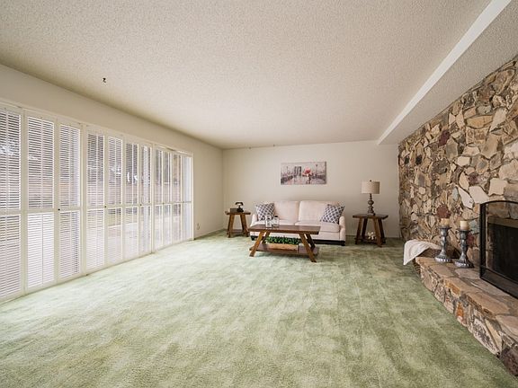 5th image of 127 Oakmont Ave
