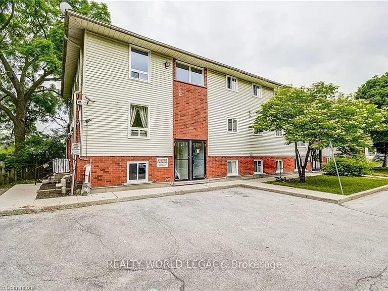 119 Cedar St S #8 — Photo 22