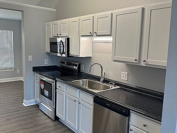 2nd image of 3808 A Palmer Dr