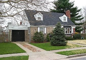 1st image of 46 Laurel Dr