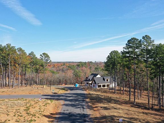 4th image of 3975 Orchard Hill Dr