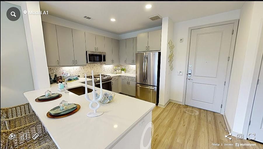 1st image of 3514-3518 W Dallas St #1