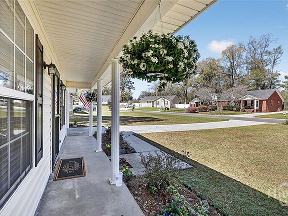 5th image of 107 Mary Street