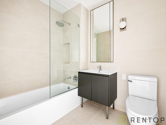 5th image of 554 W 46th St #320