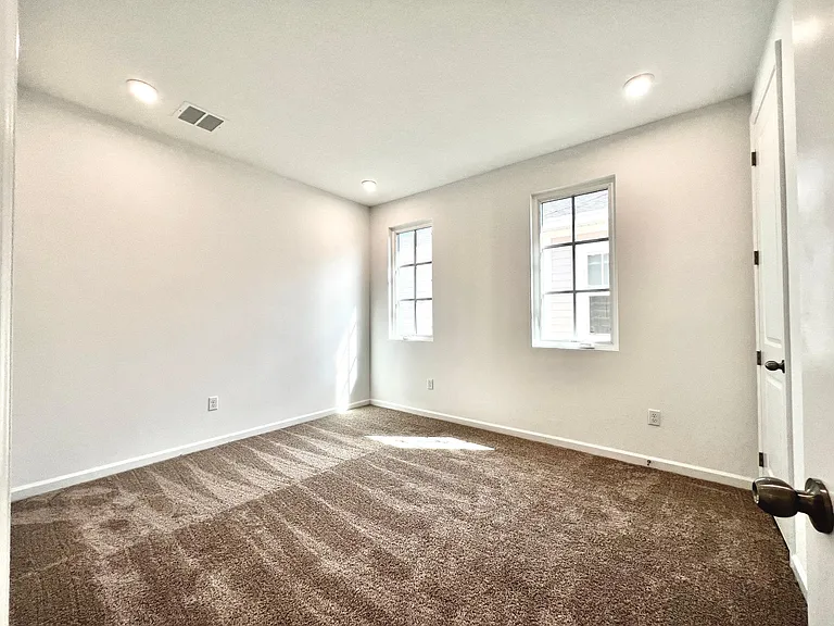 2116 Celebration Blvd — Photo 20
