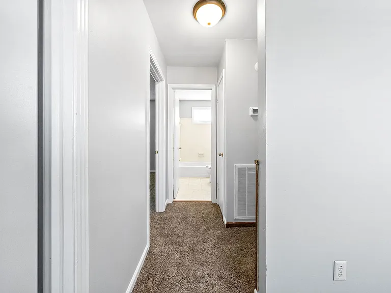 758C Bancroft Cir — Photo 12