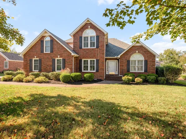 2013 Look Rock Ct, Murfreesboro, TN 37130