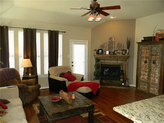 4th image of 8503 Marion Dr