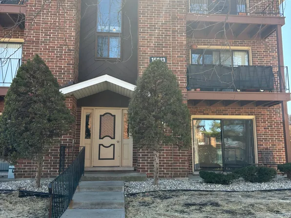 15813 Terrace Dr APT 1AR, Oak Forest, IL 60452
