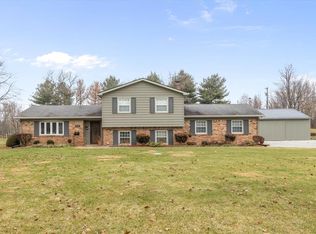 8268 W Sycamore Rd, Fairland, IN 46126