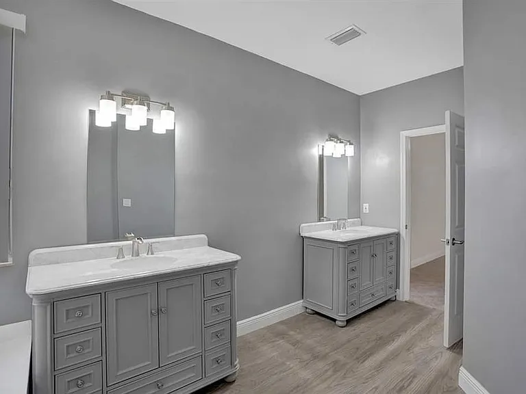 11032 Boston Dr — Photo 7