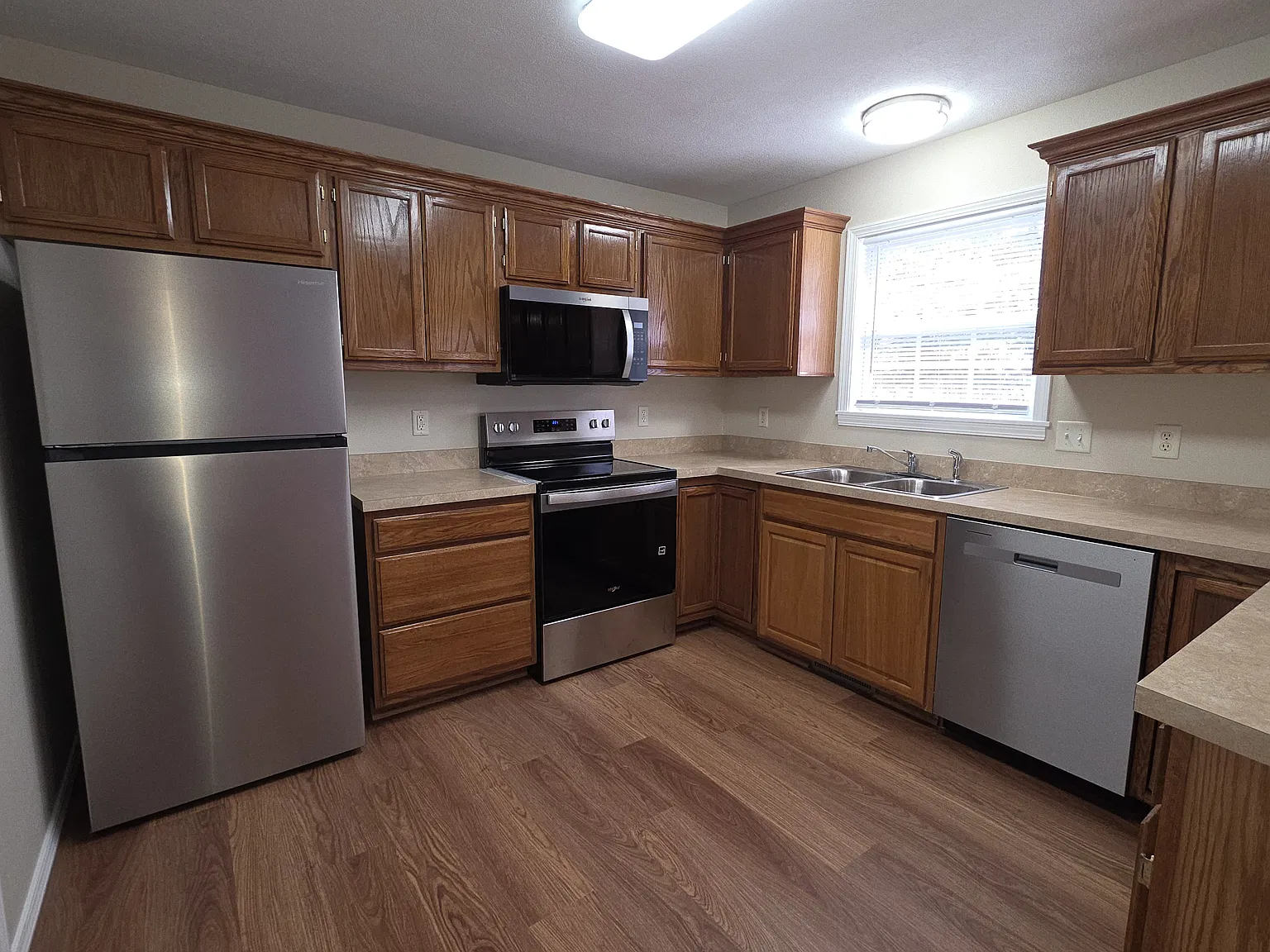 3 bed, 1479 sqft, $1,575 — Photo 4