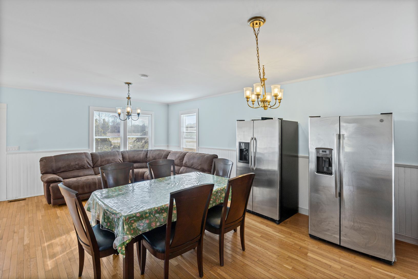 Open living dining/room