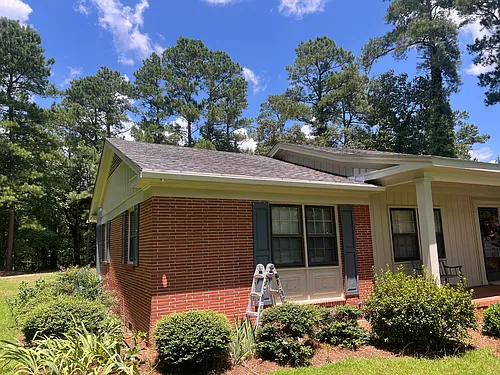 1004 Hillside Dr Photo 1